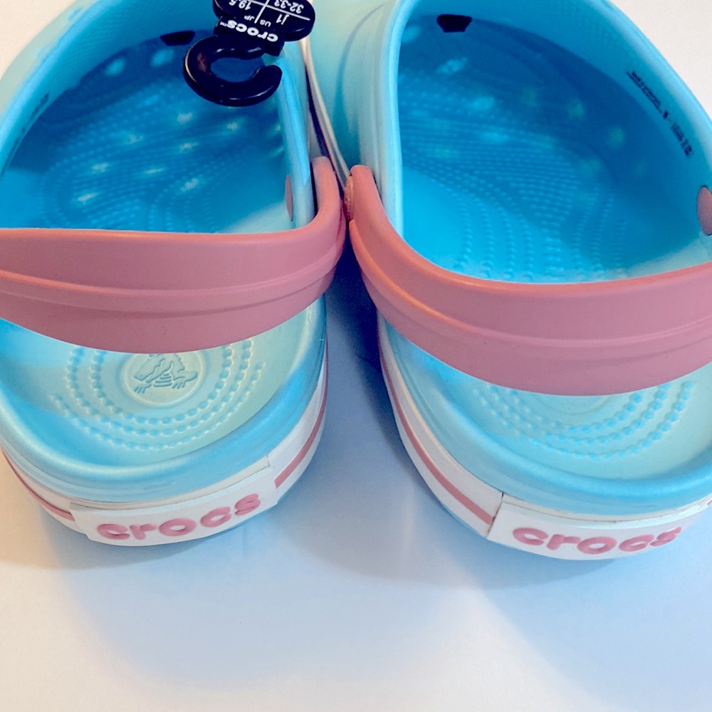 NWT CROCS Crocband Ice Blue/White/Pink. Kids Size US J1. Everyday Outdoors. - Picture 12 of 13